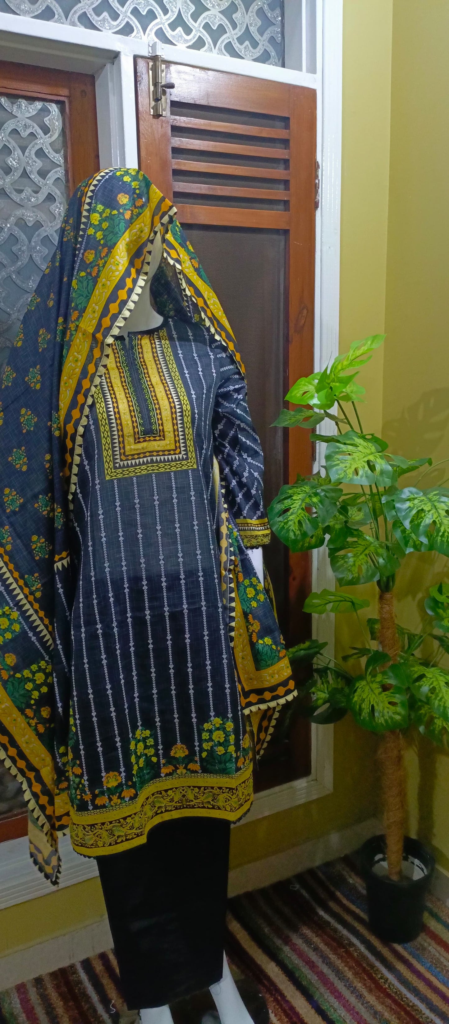 3 Pc Printed Stitched Full Length Suit