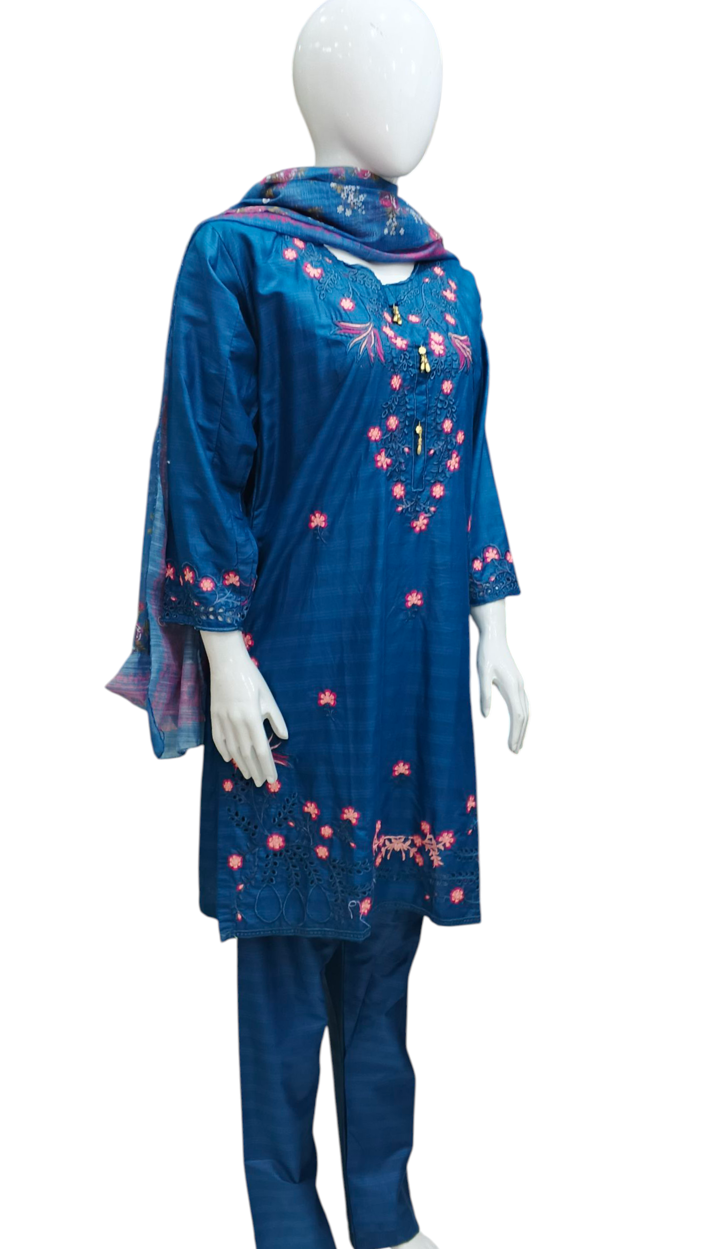 Doriya Lawn 3pc Boring Embroided Suit